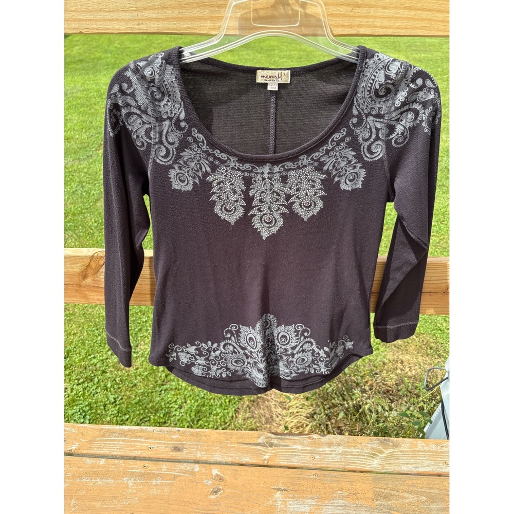 One World Women Black Thermal Waffle Knit Top Paisley Silver Graphic Print Large